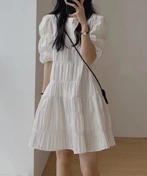 gossip!ロサンゼルス(ゴシップロサンゼルス)の「YUGA パフスリーブ プリーツワンピース(ワンピース・レディース・ホワイト/ブラック・L/M)」の8枚目の写真