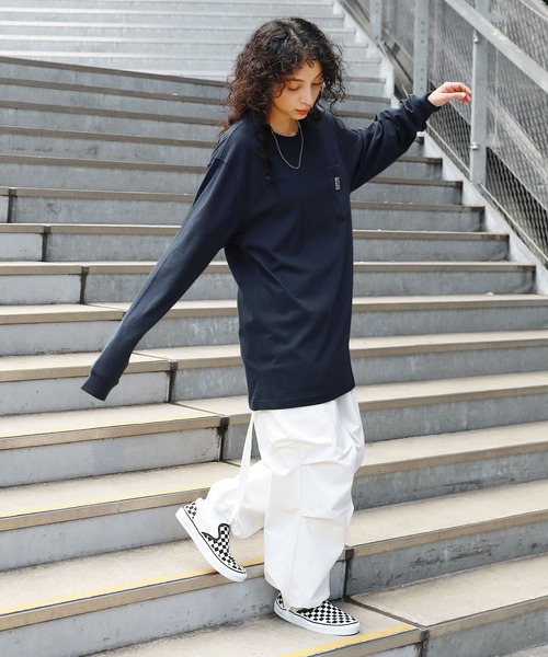 Carhartt(カーハート)の「Carhartt カーハートビッグサイズ ワンポイントロゴ 長袖カットソー(Tシャツ/カットソー・メンズ・ヘザーグレー/グリーン/ブラック/ヘザーチャコール/ホワイト/ネイビー/イエロー/オレンジ/ボルドー・XL/M/L)」の12枚目の写真