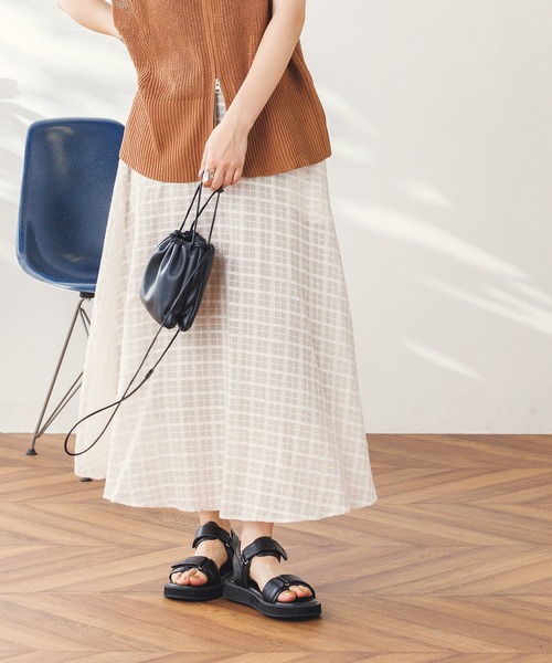 hunch(ハンチ)の「シアーサッカーチェック フレアスカート(スカート・レディース・ブルー/チャコール/アイボリー・FREE)」の19枚目の写真