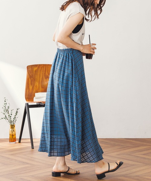 hunch(ハンチ)の「シアーサッカーチェック フレアスカート(スカート・レディース・ブルー/チャコール/アイボリー・FREE)」の8枚目の写真