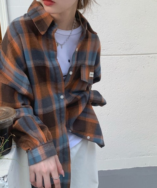 meJane（ミージェーン）の「オンブレチェックBigシャツ（シャツ/ブラウス・レディース・ブラウン系/ネイビー系・FREE）」の14枚目の写真