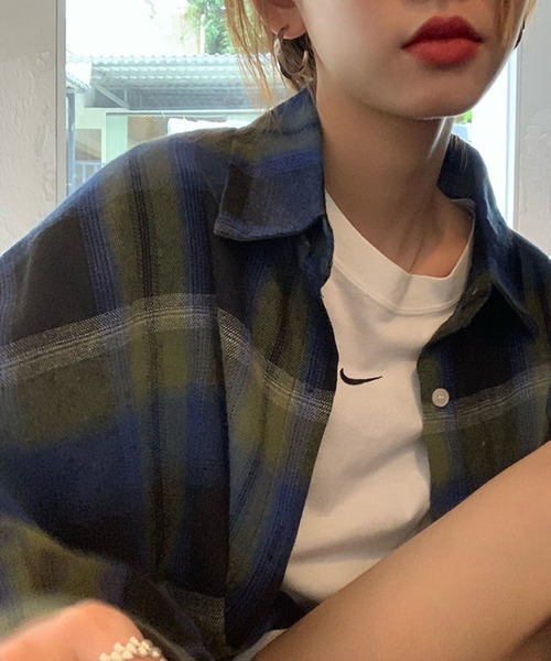 meJane（ミージェーン）の「オンブレチェックBigシャツ（シャツ/ブラウス・レディース・ブラウン系/ネイビー系・FREE）」の22枚目の写真