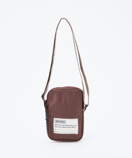 BROWN THEATRE PRODUCTS（ブラウンシアタープロダクツ）の「【BROWN THEATRE PRODUCTS別注】ナイロンスマホショルダーバッグ（ショルダーバッグ・レディース・ブラック/イエロー/ブラウン/ブルー/アイボリー・FREE）」の18枚目の写真