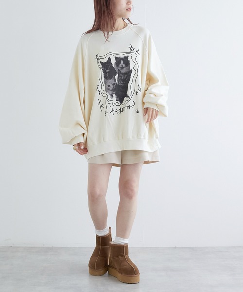 w closet（ダブルクローゼット）の「ネコプリントトレーナー（スウェット・レディース・オフホワイト/グレー/オートミール・FREE）」の12枚目の写真