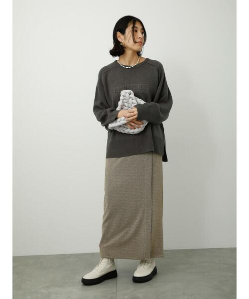 Lugnoncure（ルノンキュール）の「エンボスロゴニットプルオーバー（ニット/セーター・レディース・ブルー/チャコールグレー/オレンジ/オフホワイト・F）」の9枚目の写真