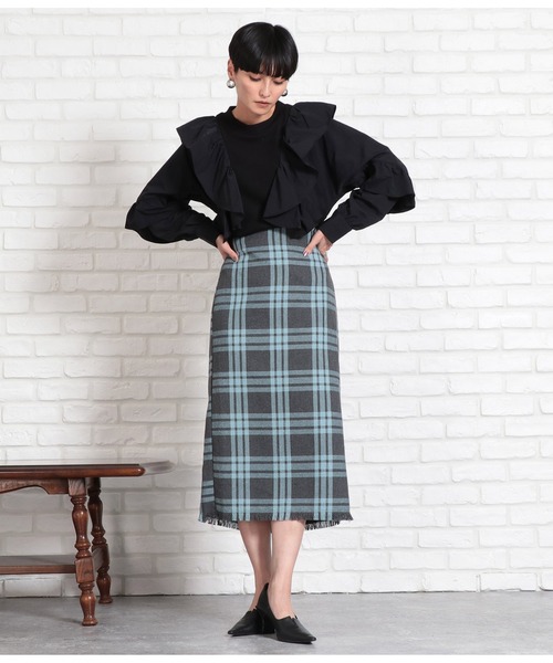 Settimissimo(セッティミッシモ)の「チェック フリンジヘム ナロースカート タイト(スカート・レディース・イエロー/ネイビー・M)」の8枚目の写真