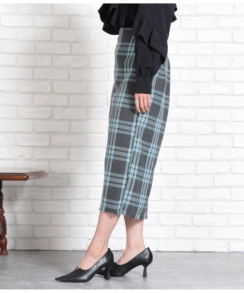 Settimissimo(セッティミッシモ)の「チェック フリンジヘム ナロースカート タイト(スカート・レディース・イエロー/ネイビー・M)」の6枚目の写真