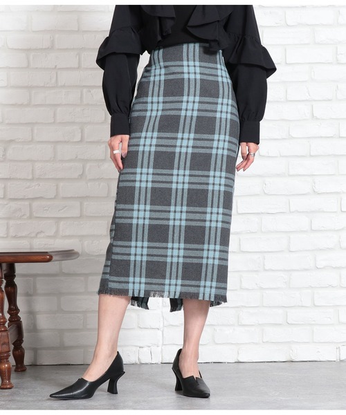 Settimissimo(セッティミッシモ)の「チェック フリンジヘム ナロースカート タイト(スカート・レディース・イエロー/ネイビー・M)」の4枚目の写真