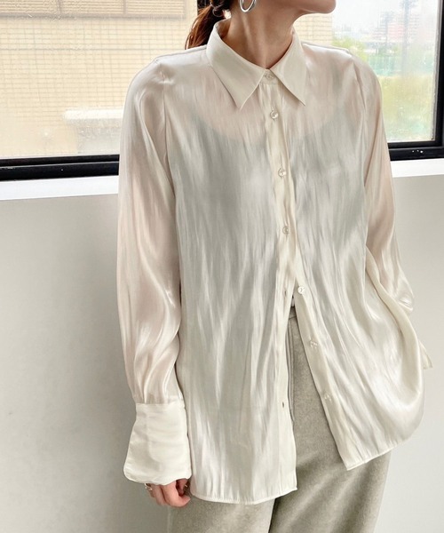 LOWRYS FARM(ローリーズファーム)の「グリッターシャツLS 977230(シャツ/ブラウス・レディース・アイボリー/チャコールグレー/グリーン・FREE)」の4枚目の写真