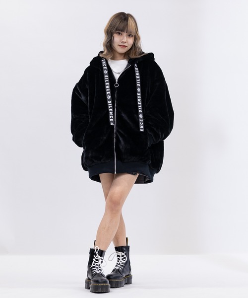 【定価50万円超！】AKM　 ラビットファーパーカー黒 セール】【31】【25AW新色追加】うさ耳 ファーパーカー（パーカー