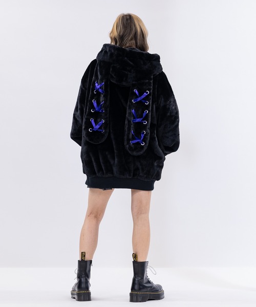JOHN'S CLOSET(ジョンズクローゼット)の「【31】うさ耳 ファーパーカー(パーカー・レディース・ホワイト/ブラック/サックスブルー/ピンク/ブラック×パープル・FREE)」の20枚目の写真