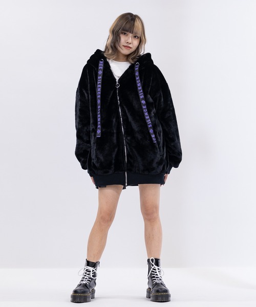 JOHN'S CLOSET(ジョンズクローゼット)の「【31】うさ耳 ファーパーカー(パーカー・レディース・ホワイト/ブラック/サックスブルー/ピンク/ブラック×パープル・FREE)」の18枚目の写真