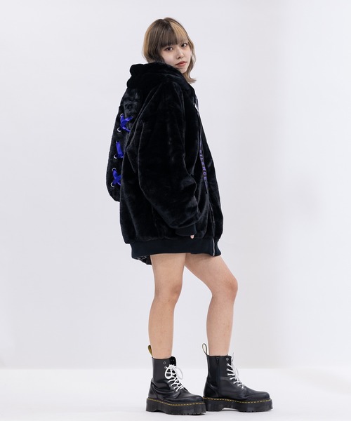 JOHN'S CLOSET(ジョンズクローゼット)の「【31】うさ耳 ファーパーカー(パーカー・レディース・ホワイト/ブラック/サックスブルー/ピンク/ブラック×パープル・FREE)」の19枚目の写真