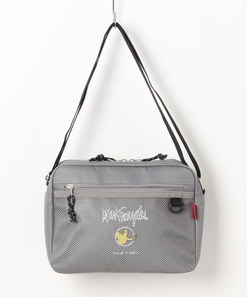 What it isNt) ART BY MARKGONZALES】横型 メッシュポケット