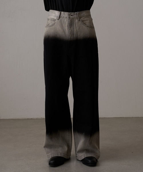 Lui's（ルイス）の「グラデーションエレファントジーンズ（デニムパンツ・メンズ・ブラック・30/34/32）」の2枚目の写真