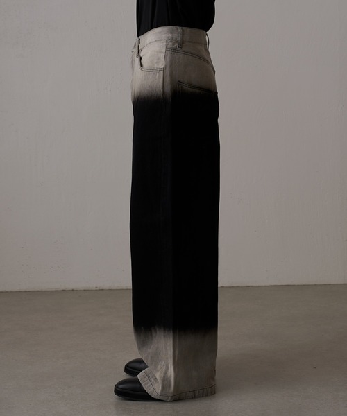 Lui's（ルイス）の「グラデーションエレファントジーンズ（デニムパンツ・メンズ・ブラック・30/34/32）」の3枚目の写真