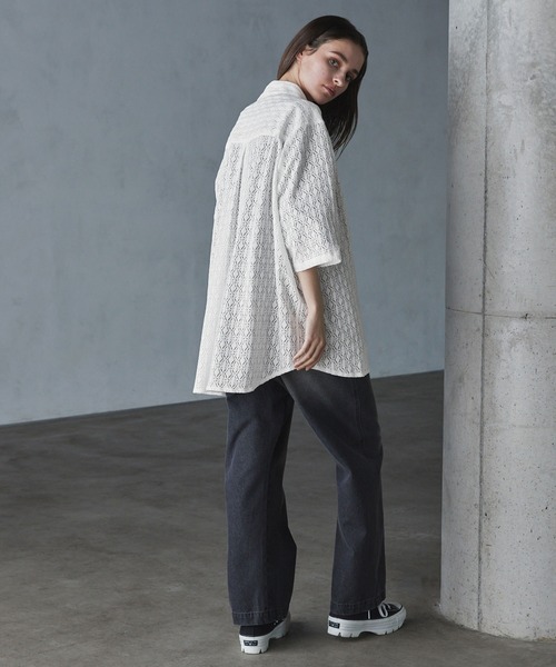 SERACE（セラス）の「【SERACE】Oversize open collar short sleeve lace shirt / オーバーサイズオープンカラー半袖レースシャツ（シャツ/ブラウス・メンズ・ホワイト/グレイッシュベージュ/ブラック・L/M）」の20枚目の写真