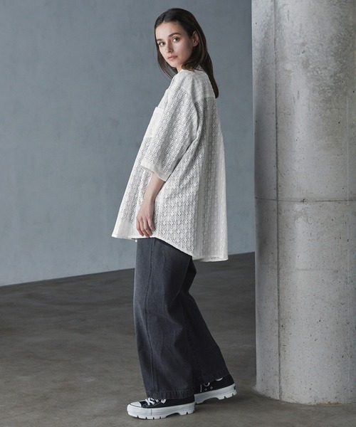 SERACE（セラス）の「【SERACE】Oversize open collar short sleeve lace shirt / オーバーサイズオープンカラー半袖レースシャツ（シャツ/ブラウス・メンズ・ホワイト/グレイッシュベージュ/ブラック・L/M）」の11枚目の写真