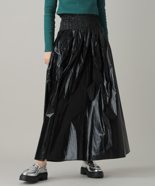 FOREVER 21（フォーエバー トゥエンティーワン）の「【2024SS】メタリックフレアスカート（スカート・レディース・シルバー/ブラック・FREE）」の18枚目の写真