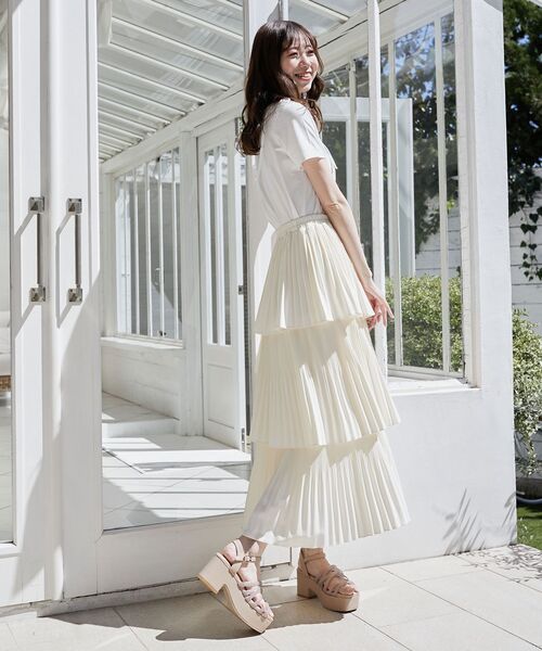 MAJESTIC LEGON（マジェスティックレゴン）の「プリーツティアードスカート（スカート・レディース・アイボリー/ホワイト系その他2/ブラック・MEDIUM/SMALL）」の13枚目の写真