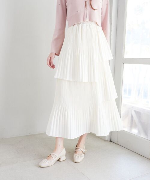 MAJESTIC LEGON（マジェスティックレゴン）の「プリーツティアードスカート（スカート・レディース・アイボリー/ホワイト系その他2/ブラック・MEDIUM/SMALL）」の21枚目の写真