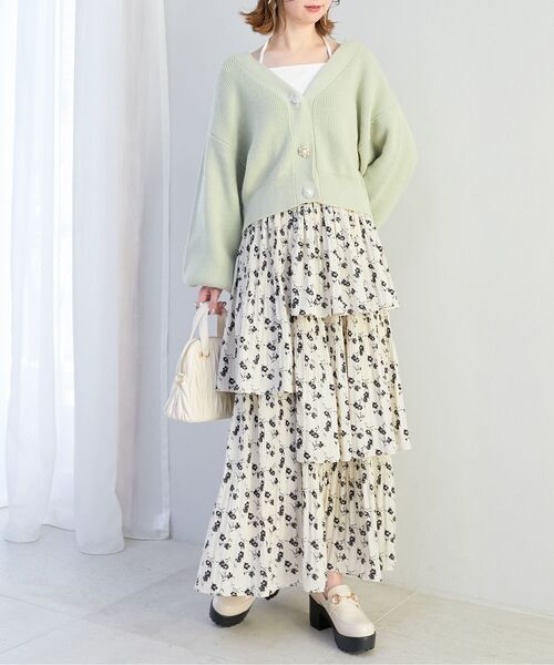 MAJESTIC LEGON（マジェスティックレゴン）の「プリーツティアードスカート（スカート・レディース・アイボリー/ホワイト系その他2/ブラック・MEDIUM/SMALL）」の5枚目の写真