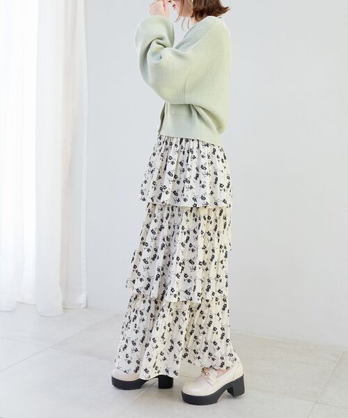 MAJESTIC LEGON（マジェスティックレゴン）の「プリーツティアードスカート（スカート・レディース・アイボリー/ホワイト系その他2/ブラック・MEDIUM/SMALL）」の6枚目の写真