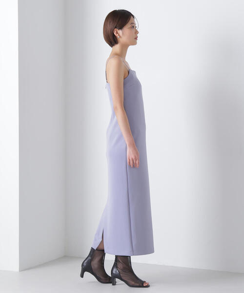 NATURAL BEAUTY BASIC（ナチュラルビューティーベーシック）の「◇【Oggi掲載】ミニマルナローキャミワンピース（ワンピース・レディース・ブラック/ブルー/ベージュ・MEDIUM）」の19枚目の写真