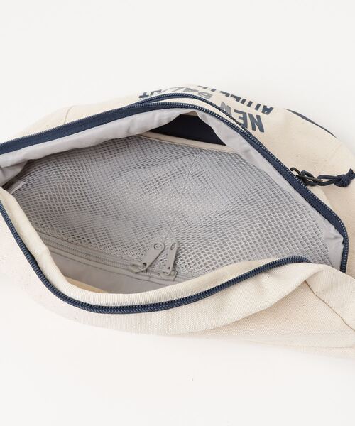 NEW BALANCE（ニューバランス）の「キャンバス ウエストバッグ（ボディバッグ/ウエストポーチ・メンズ・ライトブラウン/ネイビー/グリーン・ONE SIZE）」の13枚目の写真