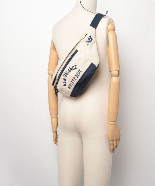 NEW BALANCE（ニューバランス）の「キャンバス ウエストバッグ（ボディバッグ/ウエストポーチ・メンズ・ライトブラウン/ネイビー/グリーン・ONE SIZE）」の14枚目の写真