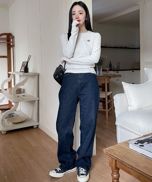 muahmuah（ムーアムーア）の「A'GEM/9 × .kom 『muah muah/ムーアムーア』 STITCH WARMER LONG SLEEVE/ステッチウォーマー長袖Tシャツ（Tシャツ/カットソー・レディース・アイボリー/ブラック/ホワイト・FREE）」の9枚目の写真