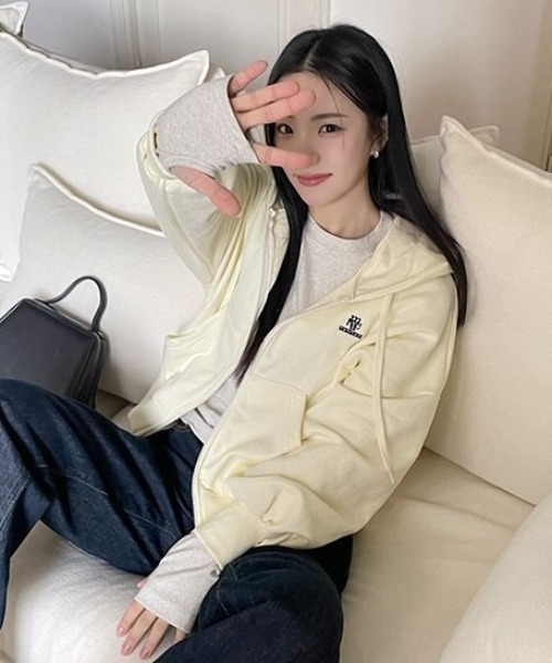 muahmuah（ムーアムーア）の「A'GEM/9 × .kom 『muah muah/ムーアムーア』 STITCH WARMER LONG SLEEVE/ステッチウォーマー長袖Tシャツ（Tシャツ/カットソー・レディース・アイボリー/ブラック/ホワイト・FREE）」の8枚目の写真