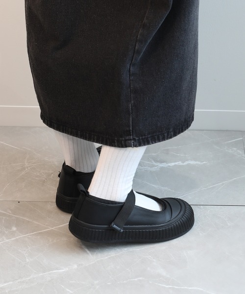 shoes365(シューズスリーシックスファイヴ)の「【shoes365】軽量シューズ(スニーカー・レディース・オフホワイト/ブラック・21.0cm/20.5cm/23.5cm/23.0cm/22.5cm/22.0cm/21.5cm)」の4枚目の写真