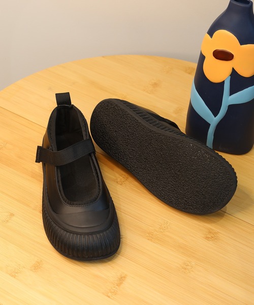 shoes365(シューズスリーシックスファイヴ)の「【shoes365】軽量シューズ(スニーカー・レディース・オフホワイト/ブラック・21.0cm/20.5cm/23.5cm/23.0cm/22.5cm/22.0cm/21.5cm)」の7枚目の写真