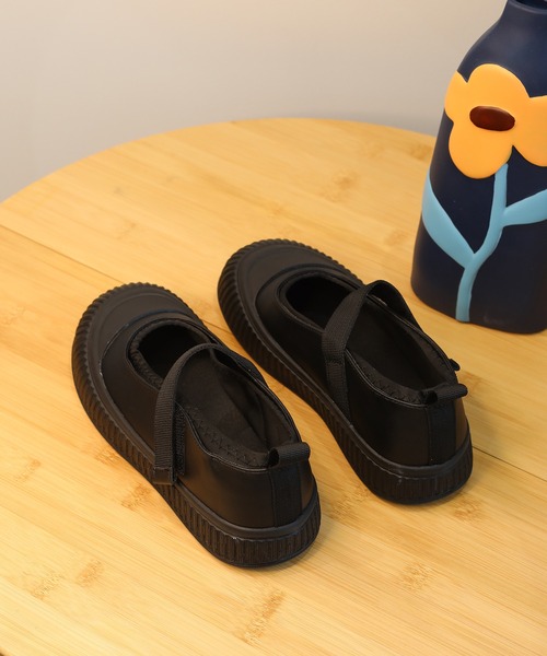 shoes365(シューズスリーシックスファイヴ)の「【shoes365】軽量シューズ(スニーカー・レディース・オフホワイト/ブラック・21.0cm/20.5cm/23.5cm/23.0cm/22.5cm/22.0cm/21.5cm)」の12枚目の写真