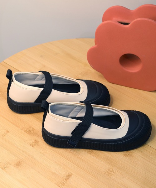 shoes365(シューズスリーシックスファイヴ)の「【shoes365】軽量シューズ(スニーカー・レディース・オフホワイト/ブラック・21.0cm/20.5cm/23.5cm/23.0cm/22.5cm/22.0cm/21.5cm)」の18枚目の写真