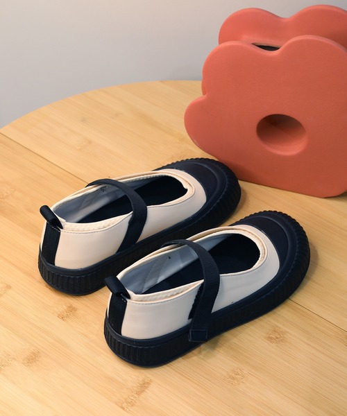 shoes365(シューズスリーシックスファイヴ)の「【shoes365】軽量シューズ(スニーカー・レディース・オフホワイト/ブラック・21.0cm/20.5cm/23.5cm/23.0cm/22.5cm/22.0cm/21.5cm)」の19枚目の写真