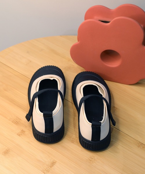 shoes365(シューズスリーシックスファイヴ)の「【shoes365】軽量シューズ(スニーカー・レディース・オフホワイト/ブラック・21.0cm/20.5cm/23.5cm/23.0cm/22.5cm/22.0cm/21.5cm)」の20枚目の写真