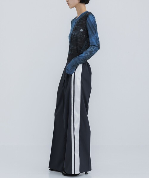 STUDIOUS(ステュディオス)の「【STUDIOUS/ステュディオス】ワイドレッグトラックパンツ(その他パンツ・レディース・ネイビー/ダークグレー/ブルー・1/2)」の16枚目の写真