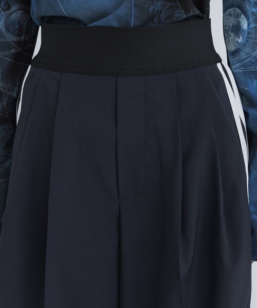 STUDIOUS(ステュディオス)の「【STUDIOUS/ステュディオス】ワイドレッグトラックパンツ(その他パンツ・レディース・ネイビー/ダークグレー/ブルー・1/2)」の20枚目の写真