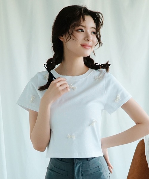 Jasmine Grandiflorum(ジャスミングランディフローラム)の「【Jasmine】パールリボン半袖Tシャツ(Tシャツ/カットソー・レディース・ブラック/ホワイト・FREE)」の4枚目の写真