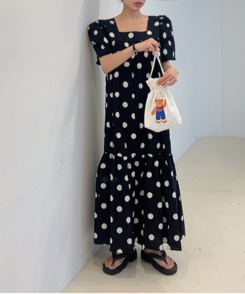 送料・関税無料◆Reformation ドット柄 パフスリーブワンピース 31 Sons de mode - ドット柄プリントパフスリーブワンピースの