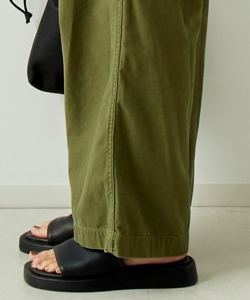 THE SHINZONE（ザ　シンゾーン）の「[THE SHINZONE/ザ シンゾーン] ワンウォッシュ ワイドベイカーパンツ（その他パンツ・レディース・カーキ・34/32）」の4枚目の写真