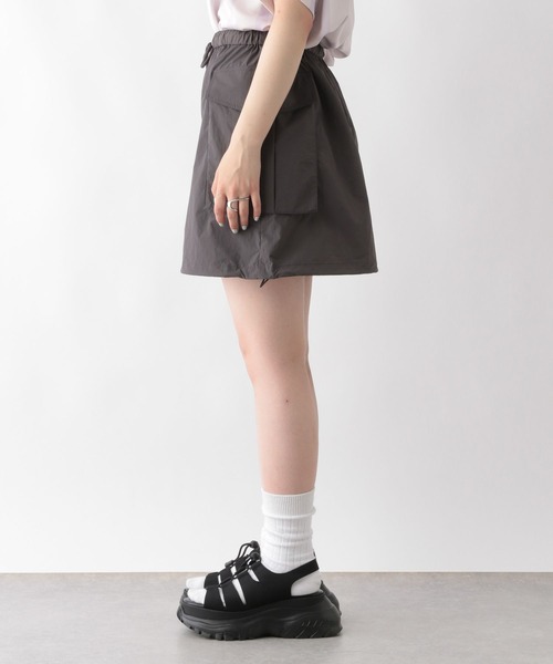 RAGEBLUE（レイジブルー）の「ナイロンカーゴミニスカート（スカート・レディース・グレー/オリーブ・FREE）」の12枚目の写真