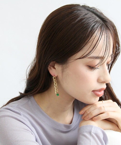 abaskdesign(アバスクデザイン)の「金属アレルギー対応 ポイントカラーチェーンステンレスピアス(ピアス(両耳用)・レディース・クリア/ブラック/グリーン・FREE)」の6枚目の写真