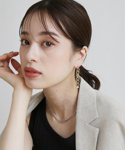 abaskdesign(アバスクデザイン)の「金属アレルギー対応 ポイントカラーチェーンステンレスピアス(ピアス(両耳用)・レディース・クリア/ブラック/グリーン・FREE)」の8枚目の写真