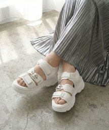 LIBERTYDOLL 軽量厚底 ゴールドバックル スポーツサンダル