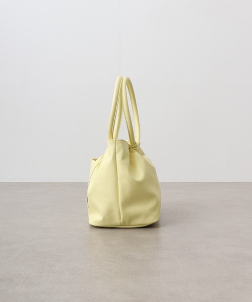 ROOTOTE(ルートート)の「ルートート PU手提げトート(トートバッグ・レディース・サンドベージュ/イエロー系/ワイン系/ブラック・F)」の11枚目の写真