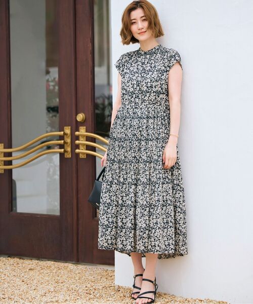 grove（グローブ）の「◆シャーリングプリーツワンピース（ワンピース・レディース・ネイビー/ブラック系/モスグリーン系・01/02/03/04/05）」の2枚目の写真