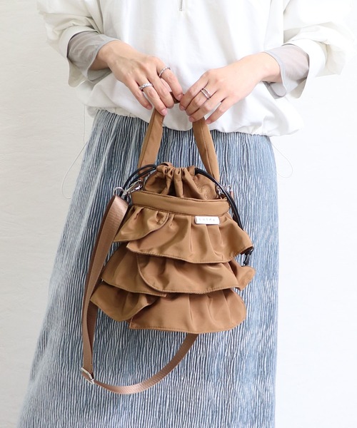 COLDE (コルデ)の「ナイロンフリル2way巾着ショルダーバッグ(ショルダーバッグ・レディース・サックスブルー/アイボリー/モカ/ブラック・FREE)」の7枚目の写真